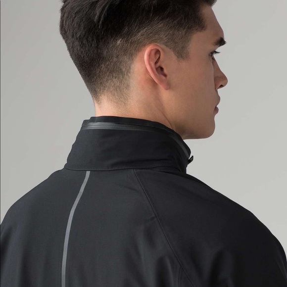 (SOLD)Lululemon Men’s Jacket L - Picture 2 of 7